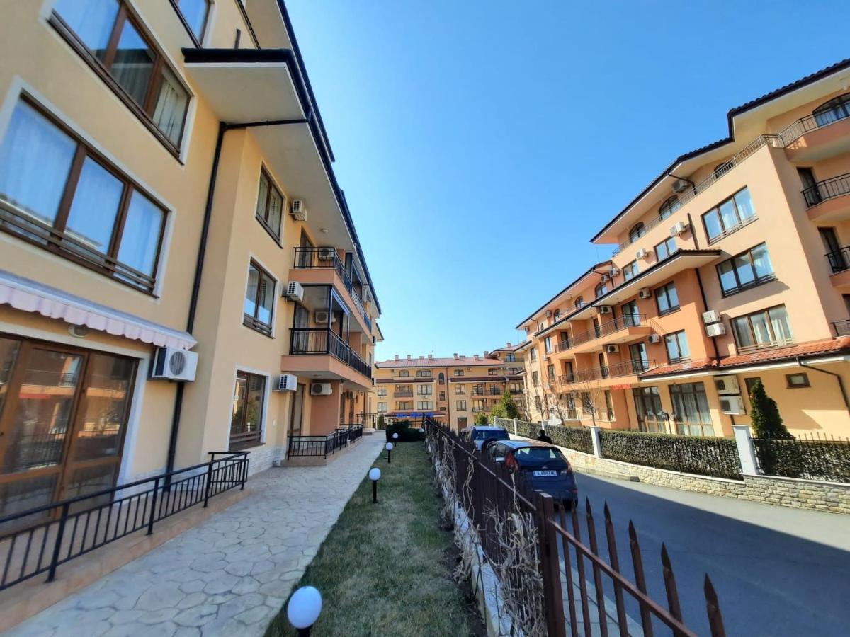 Апартаменти Menada Sky Dreams Светий Влас Екстер'єр фото